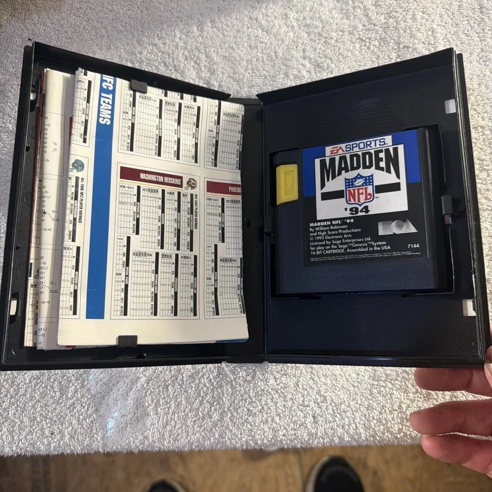 Madden NFL 94 1st Round Limited Edition Sega Genesis Complete CIB EA Sports